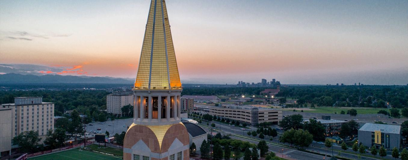 du campus at sunset